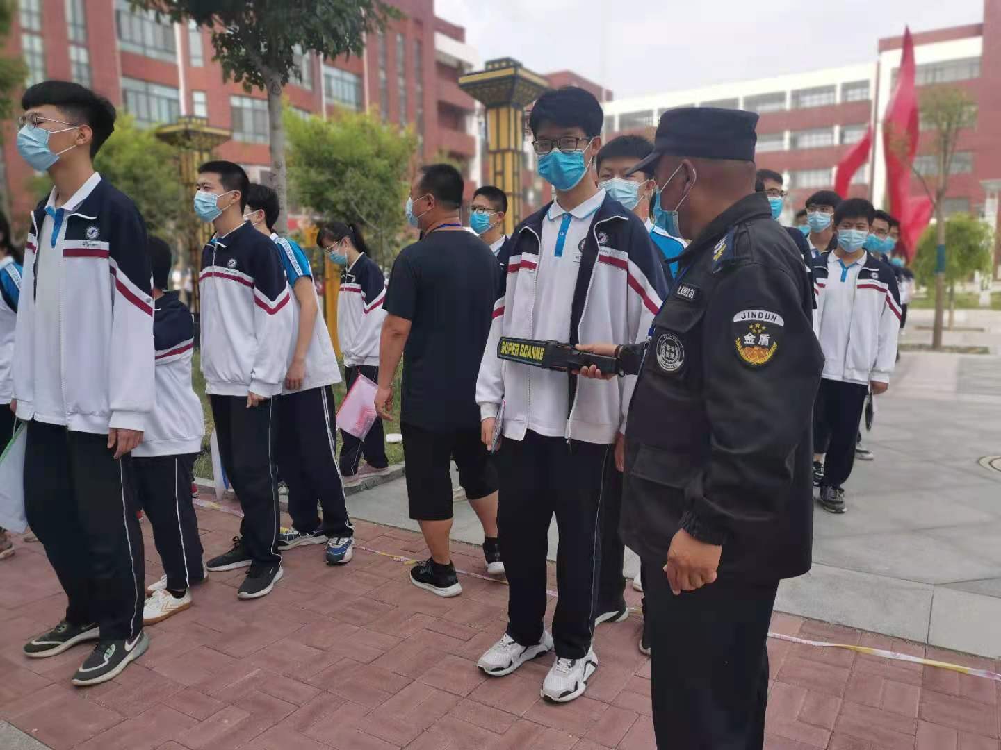 2021年高考安保有力